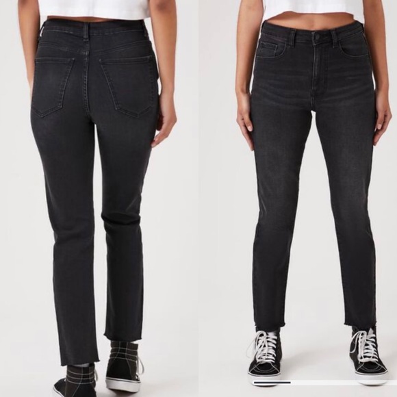 High-Rise,  Relaxed fit, Tapered leg Mom Skinny Jeans Forever 21 size 29 (blue) - Picture 10 of 12